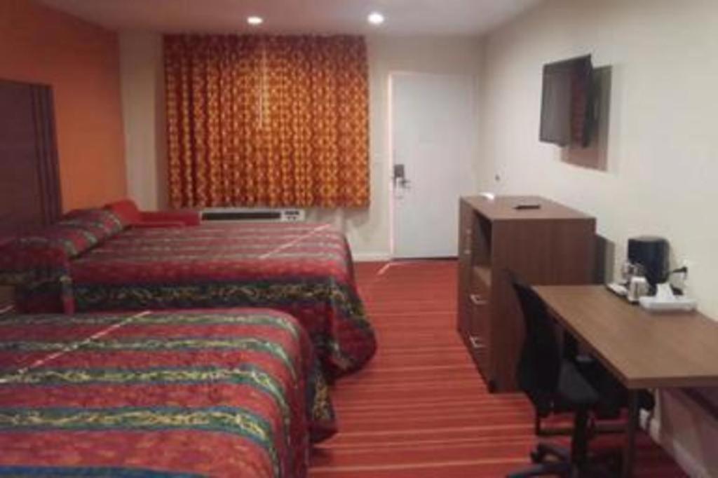 Days Inn By Wyndham Hemet Esterno foto